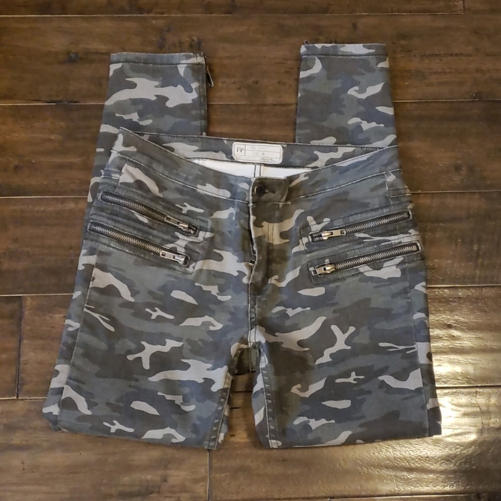 Free People Camo pants